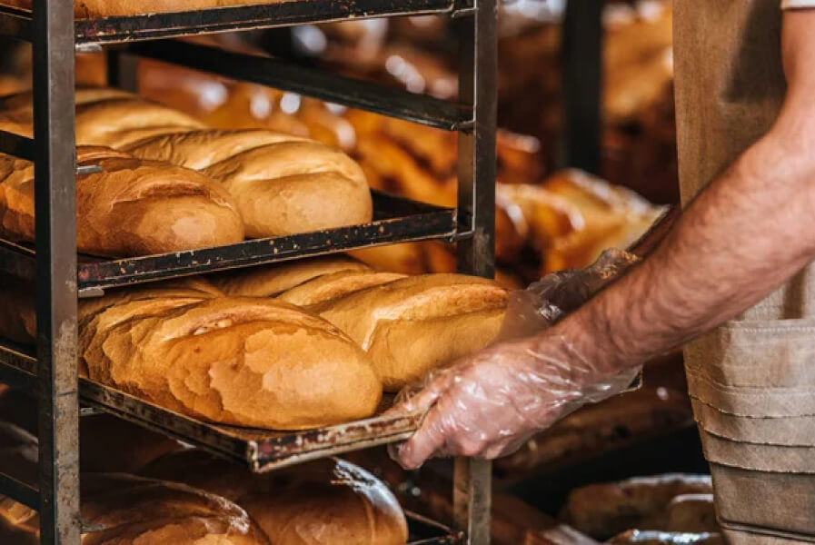 На Київщині хлібзавод отримав грант на відновлення виробництва
