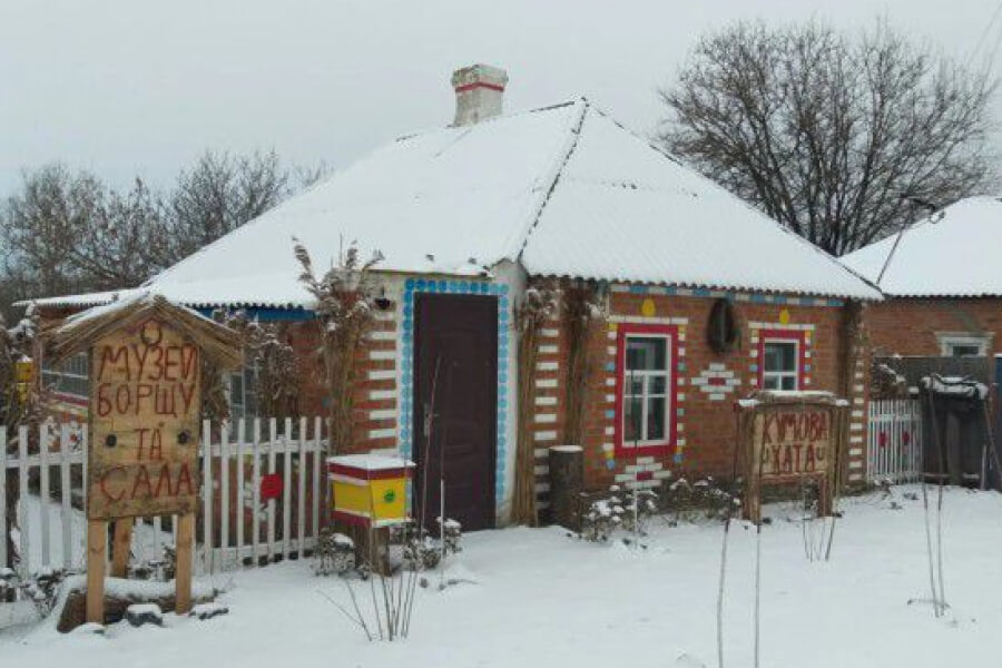На Сумщині в сільській хаті працює музей борщу