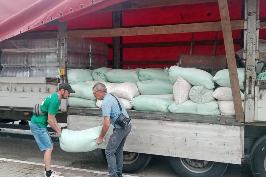 Більшівцівська громада відправила на Миколаївщину понад 6 тонн борошна для ВПО