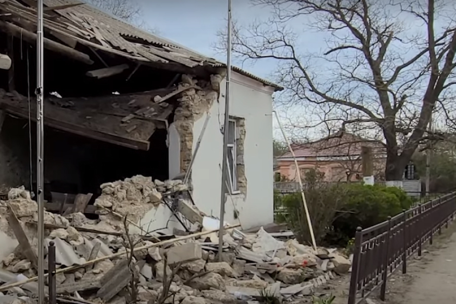 Прифронтове село на Миколаївщині більше місяця виживає під обстрілами