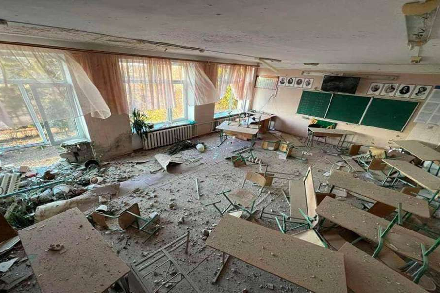 Від ракетної атаки росії постраждали 38 закладів освіти — Шкарлет
