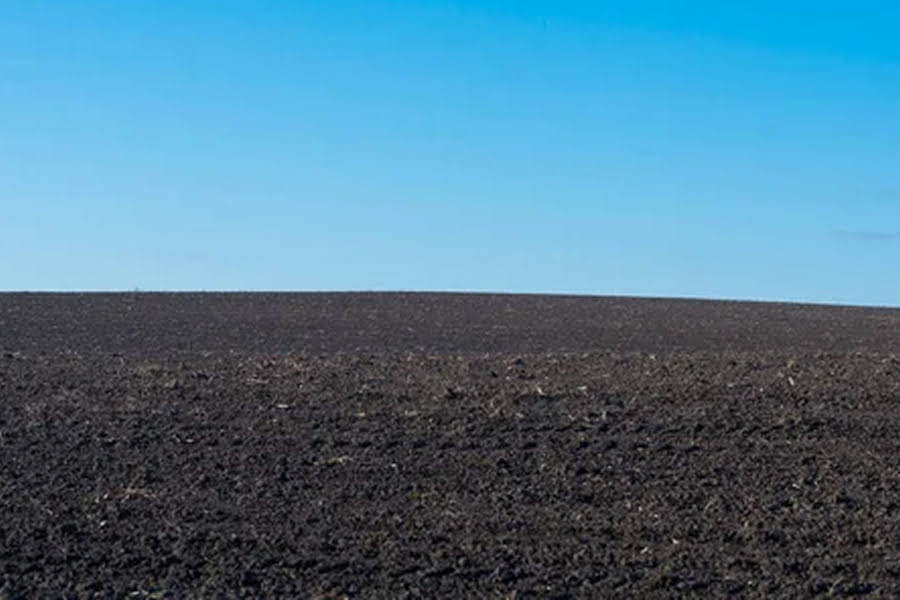 Окупанти на Херсонщині запровадили незаконний земельний податок на паї