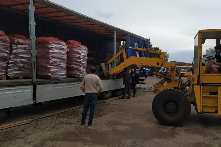 Тростянецька громада роздала жителям 10 тонн насіннєвої картоплі