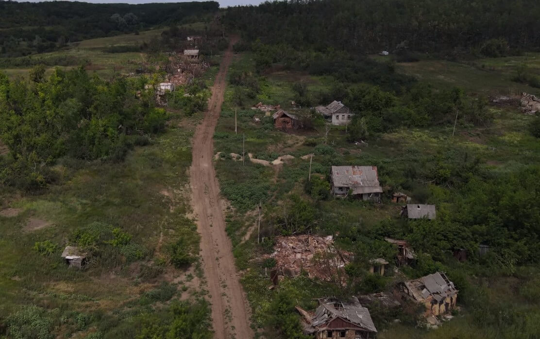 Після відступу російської армії село Дібрівне залишилося майже знищене
