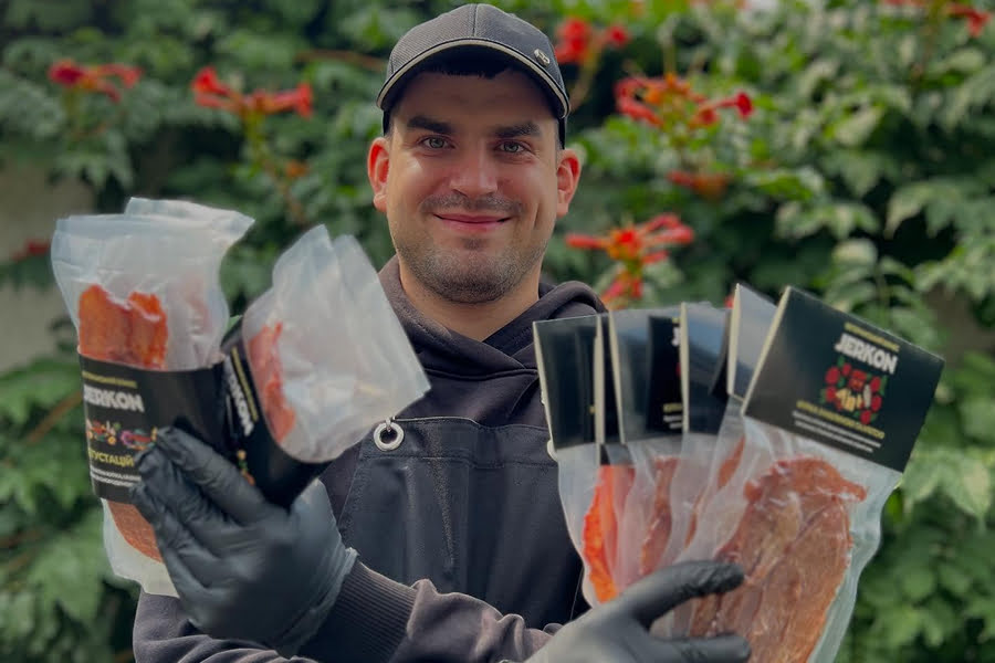 Ветеран з Полтавщини створив бізнес на м'ясних джерках