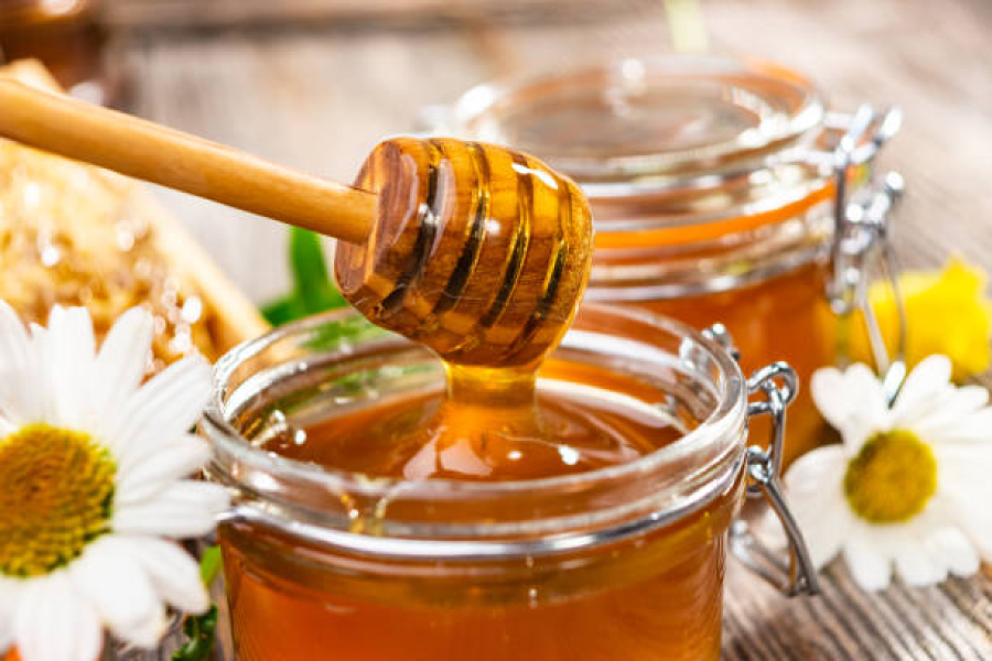 На Дніпропетровщині громада створила лінію для переробки власного меду