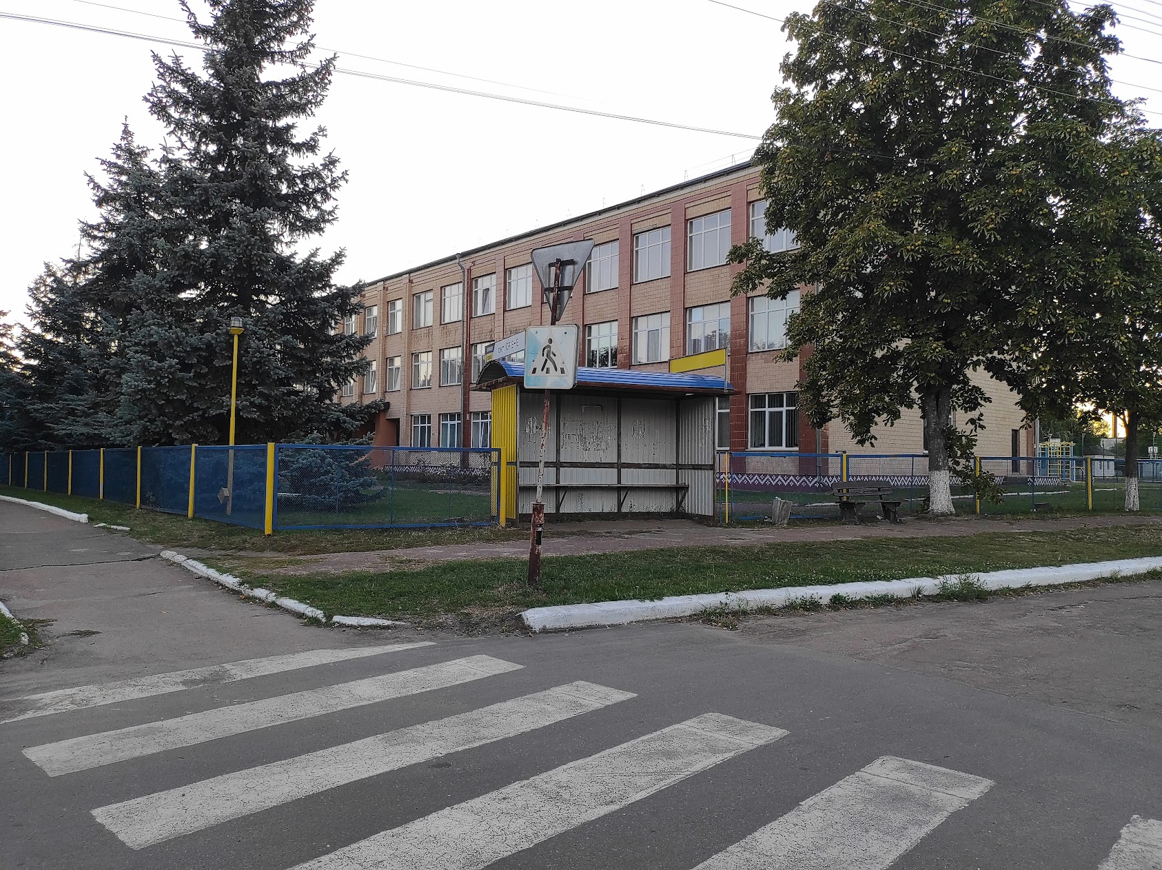 Школа в Срібному
