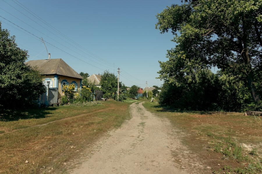 Декомунізоване село на Чернігівщині збило з шляху окупантів