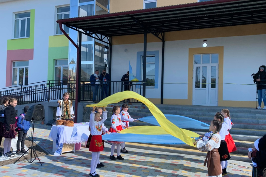 На Буковині в селі Опришени збудували дитсадок на 180 місць