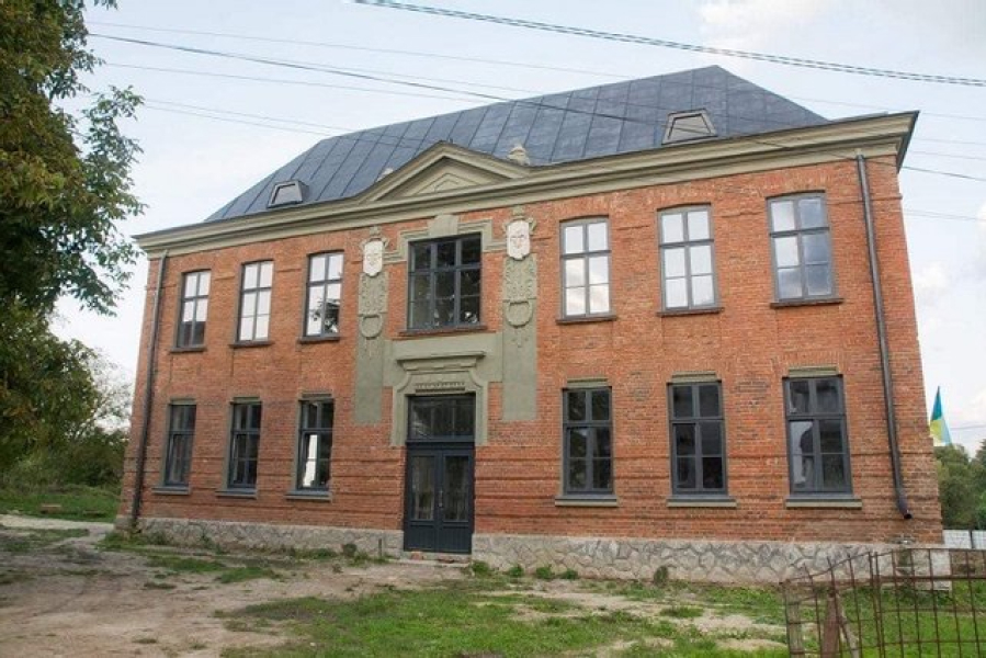 На Львівщині відреставрували історичний палац