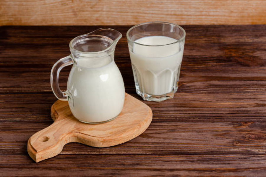 Селяни Ясінянської громади здаватимуть молоко по 15 гривень